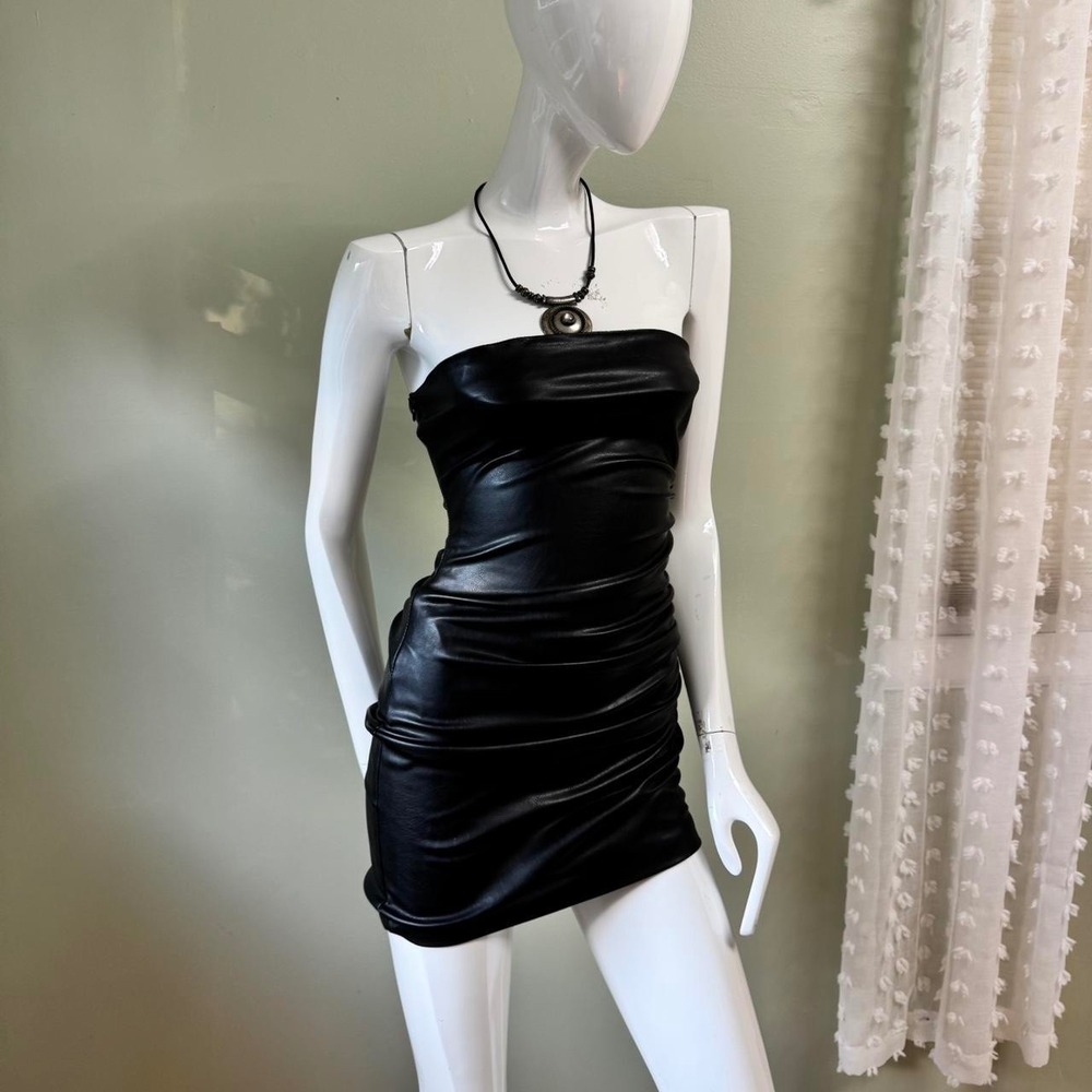 ZARA Black‎ Faux Leather Strapless Mini Dress – Size XS (US 30 / EUR 32)